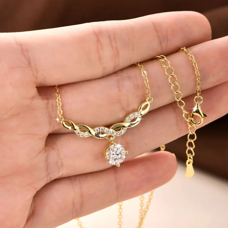 Éternité Moissanite Necklace